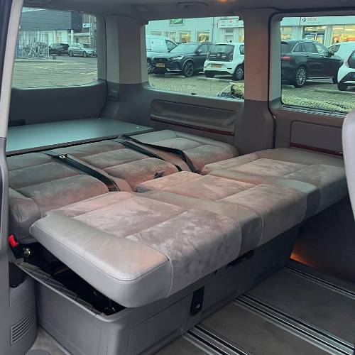 VOLKSWAGEN MULTIVAN TDI 128 KW 2.5 AUT Foto: 9