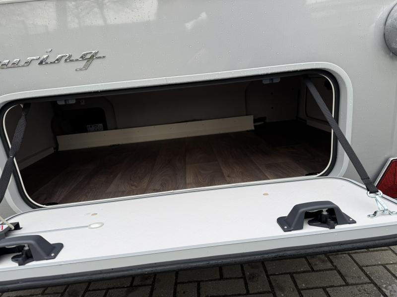 Eriba Touring 630 Urban uitvoering  foto: 11