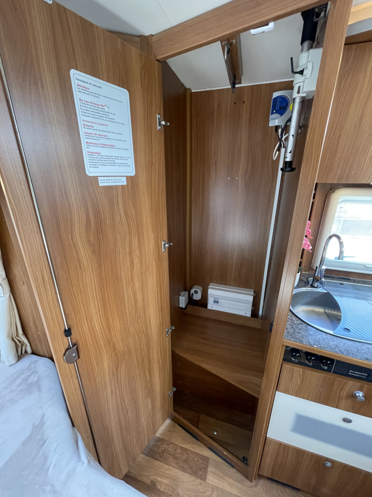 Dethleffs Advantage T6571 FRANSBED ZONNEPANEEL  foto: 10