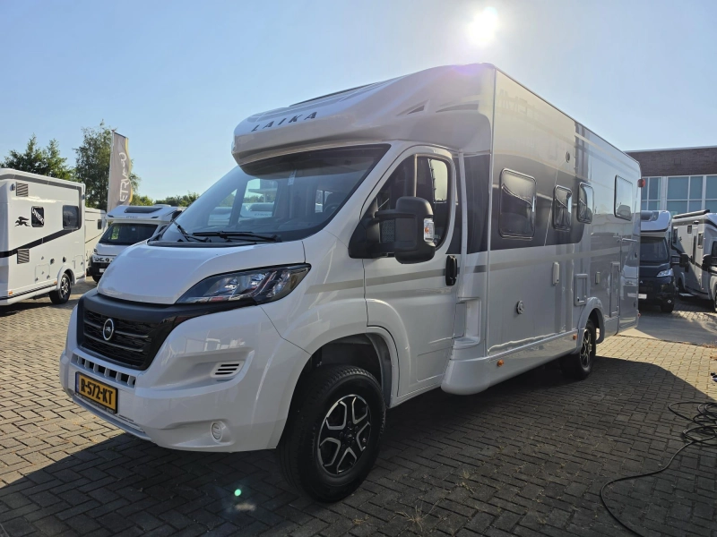 Laika Kosmo Emblema 509 LE Vollausstattung + Nivelliersystem Foto: 19