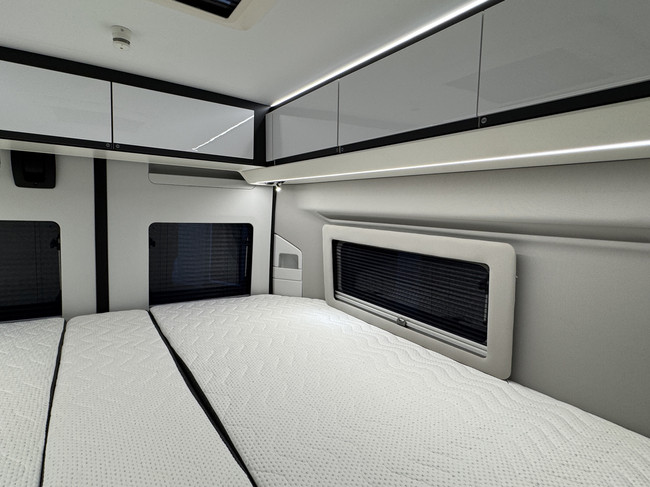 Adria Twin Supreme 640 SLB 140 CV AUTOM&Aacute;TICO 9 velocidades Euro6 Fiat Ducato 8 **Camas individuales/4 asientos/Toldo/Enganche de remolque/Enduro Fiet foto: 20