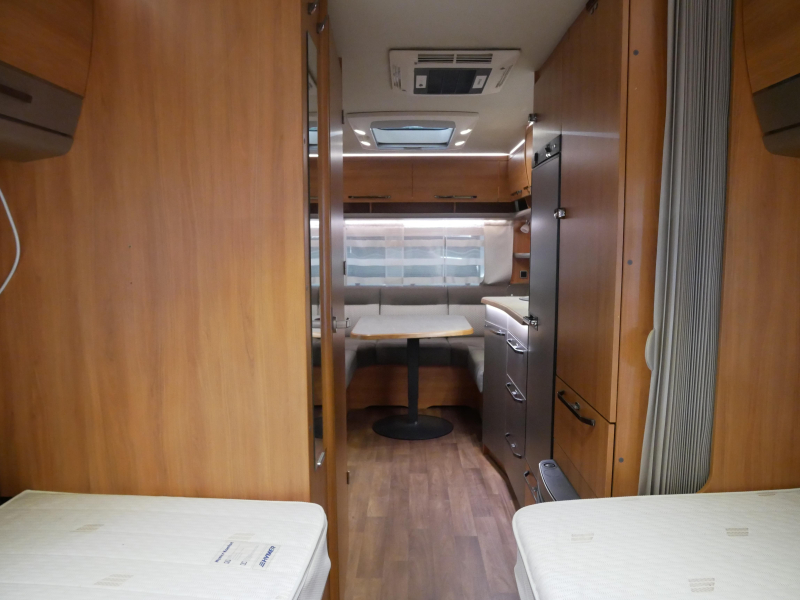 Eriba Nova GL 530 Mover, awning, air conditioning photo: 17