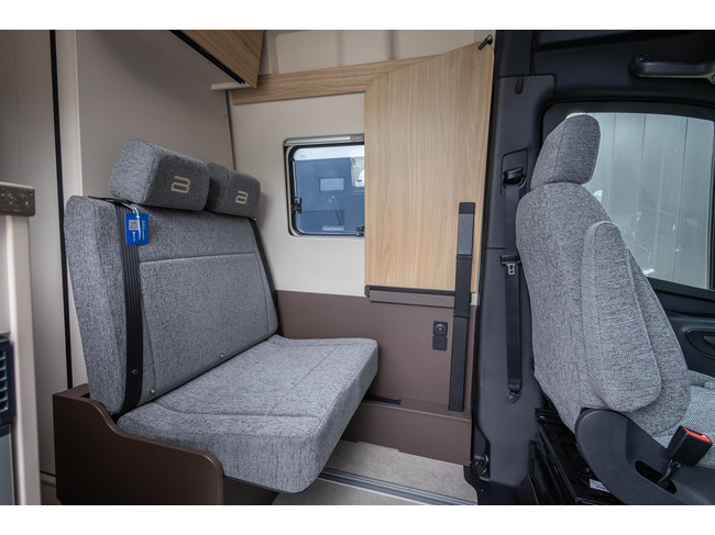 B&uuml;rstner Habiton HM 6.0 Mercedes-Benz Automatik Foto: 19