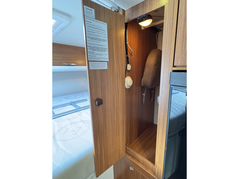 Adria Matrix 680 SP -5 pers-met hefbed  foto: 9