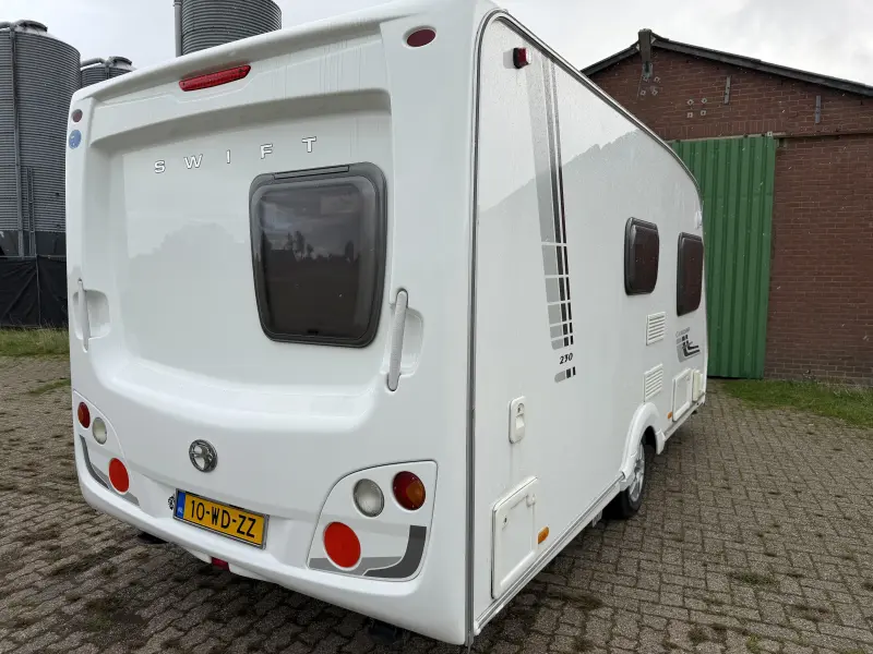 Swift Charisma  foto: 5