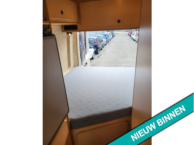 Volkswagen LT 28A TDI Fabriekscamper ZONNEPANELEN OMVORMER foto: 9