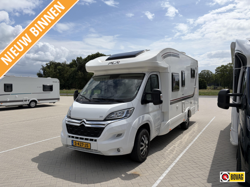 P.L.A. Camper Siena 385 LPG / zonnepaneel  foto: 0