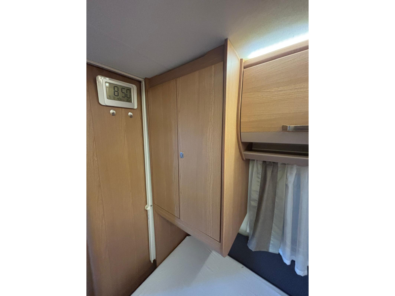 Knaus Sport 460 UE mover, toldo, avance foto: 16