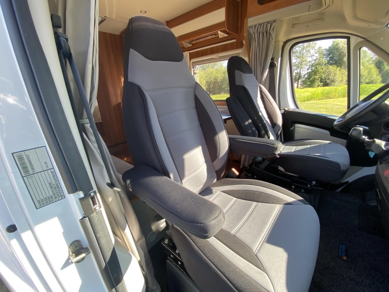 Dethleffs Magic Edition 7151 EB lengte bedden + hefbed  foto: 22