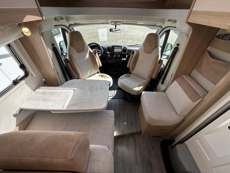 LMC Cruiser 646 V Lengtebedden Fiat 140PK  foto: 14