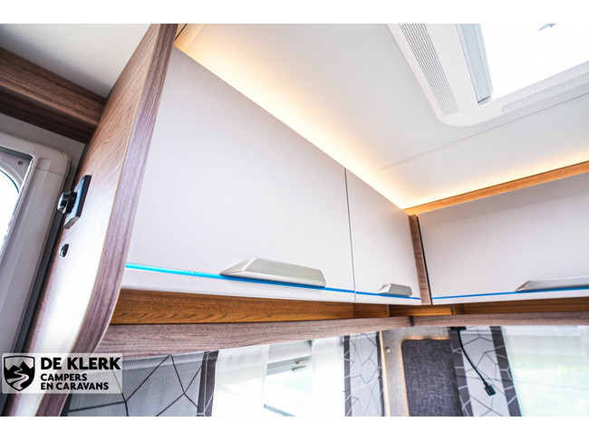 Knaus SPORT 450 FU E- POWER Christmas Special