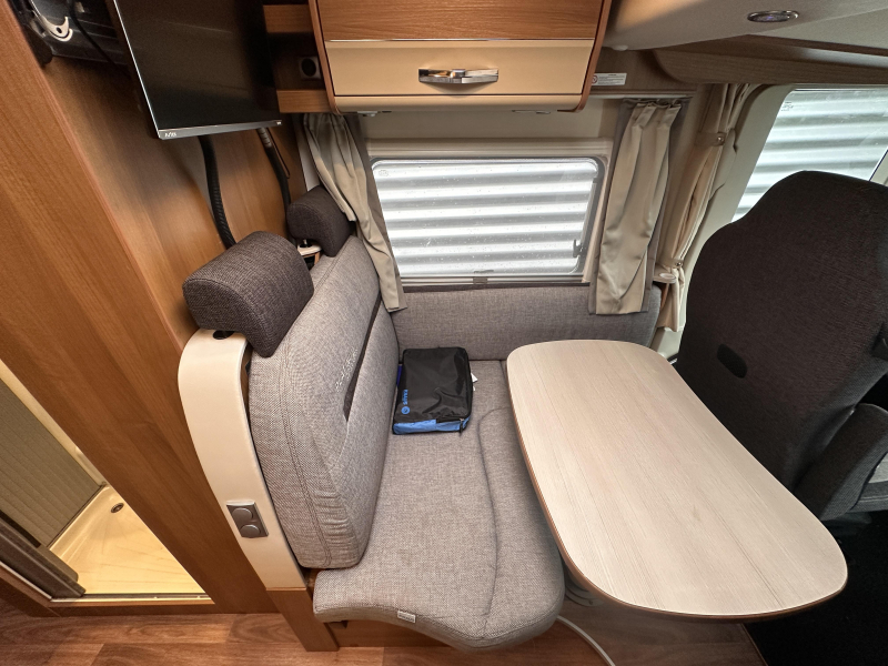 Knaus Platinum Selection 650 MEG Lengtebedden Integraal  foto: 7