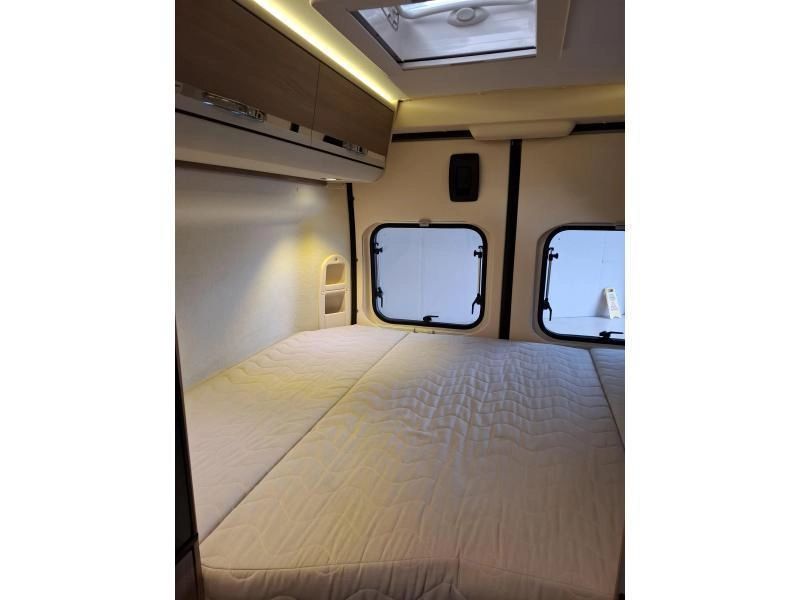 Adria Twin 600 SPT 160PK Vastbed Airco  foto: 8