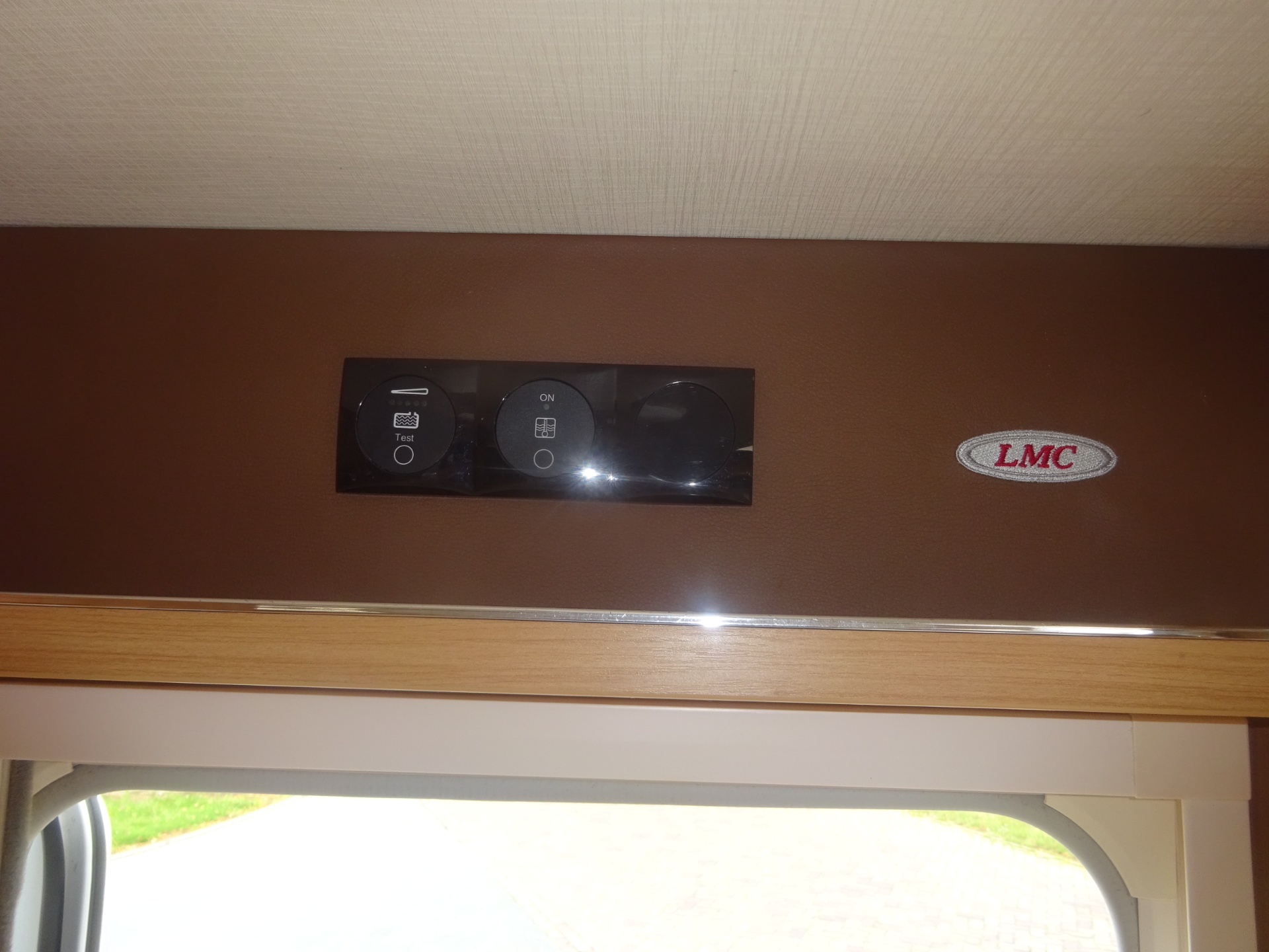 Lmc Passion 470D Met Frans Bed en Rondzit+Mover+Luifel foto: 22