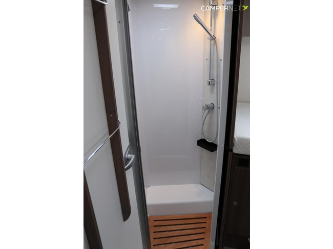 Carado T457 140hp Automatic | Single beds | Face to Face | Pro + Package | Thule awning | Separate shower | Large refrigerator | Light alloy photo: 20
