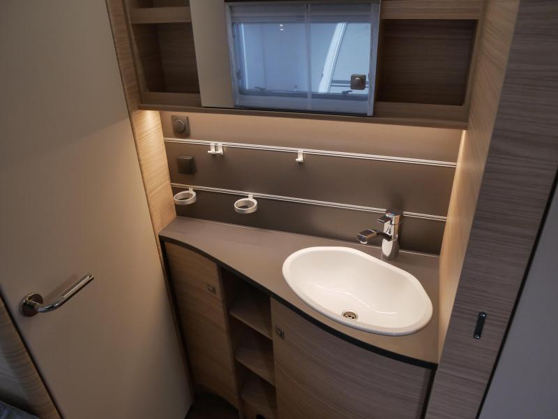 Fendt Bianco Activ 495 SFE Model 2026  foto: 12