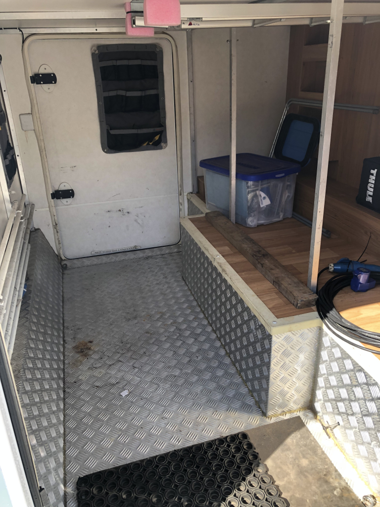 Rimor SuperBrig  TC747 XXXXL garage foto: 8