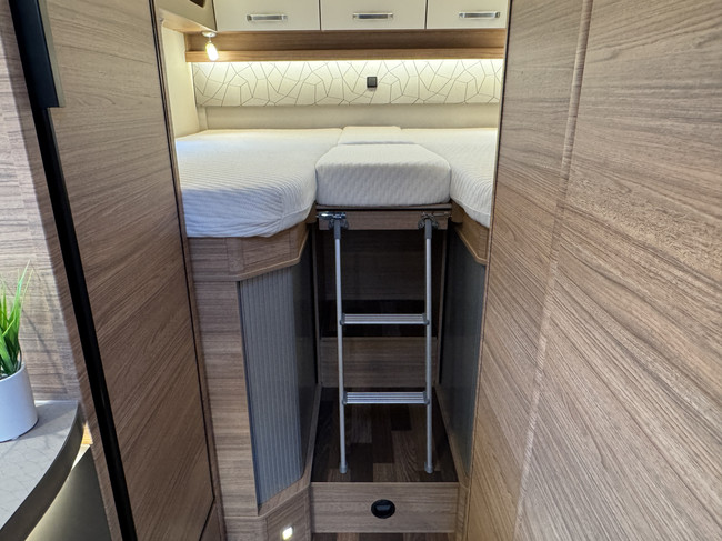 Weinsberg CaraCompact Pepper Edition 600 MEG 140 CV Euro 6 Fiat Ducato 8 **Camas individuales/Portabicicletas/Litio/Inversor/2x Smart TV/Navegador/C foto: 23