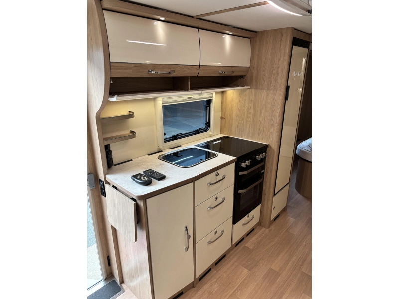 LMC Lord Brillant 690 Mover + Nivelliersystem! Foto: 11