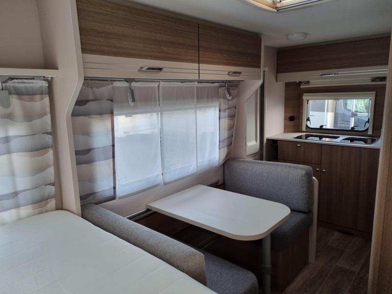 Dethleffs C'Joy 420 QSH - Thule Cassette Luifel -  foto: 6