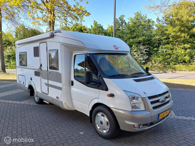 B&uuml;rstner Nexxo T660 140 PS Klimaanlage Neuer Motor/Turbo Franz&ouml;sisches Bett Foto: 4