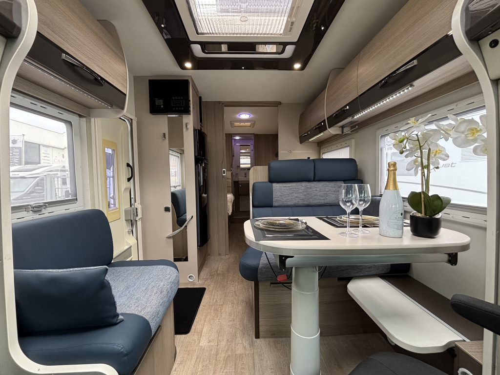 Challenger Genesis 377 EURO 6 ENKELE BEDDEN DIESELKACHEL  foto: 16