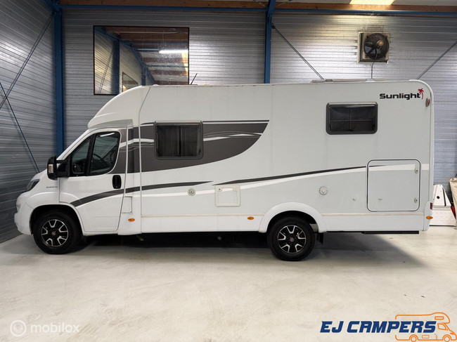 Sunlight T66 Single beds! Automatic! photo: 2