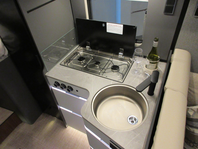 Hymer B-MC T 600 SLC double floor photo: 9