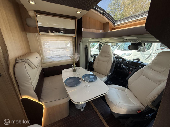 Mc Louis MC4 231 Dwarsbed + Hefbed / Euro6! foto: 6
