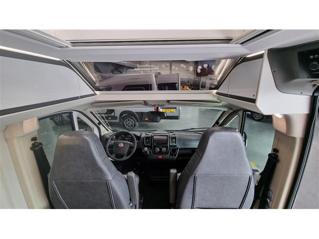 Adria Twin Supreme 640 SLB foto: 15