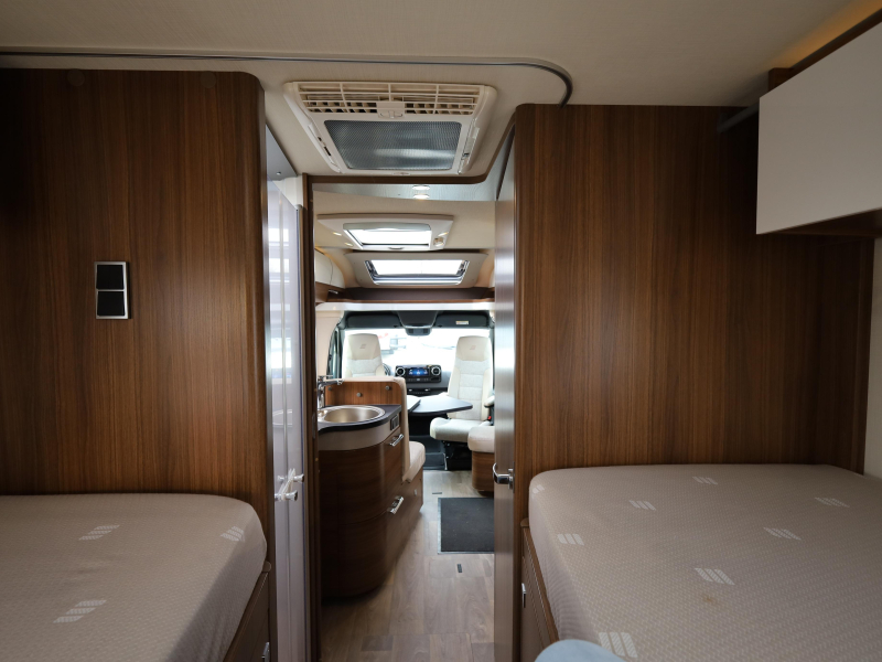 Hymer B-MC T 680 FULL OPTIONS photo: 3