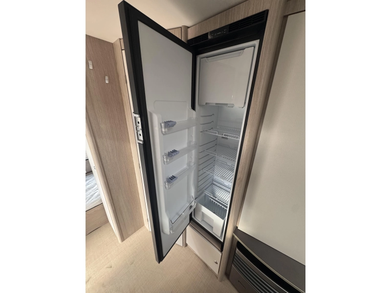 Bürstner Premio Life 490 TK Stapelbedden!  foto: 9