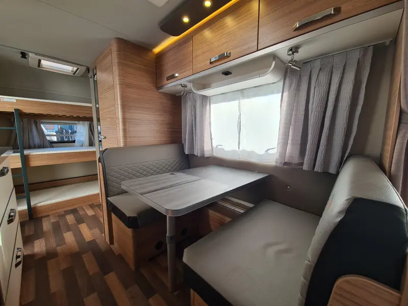 Weinsberg CaraOne Edition HOT 480 QDK 2025, 3 Stapelbedden!  foto: 11