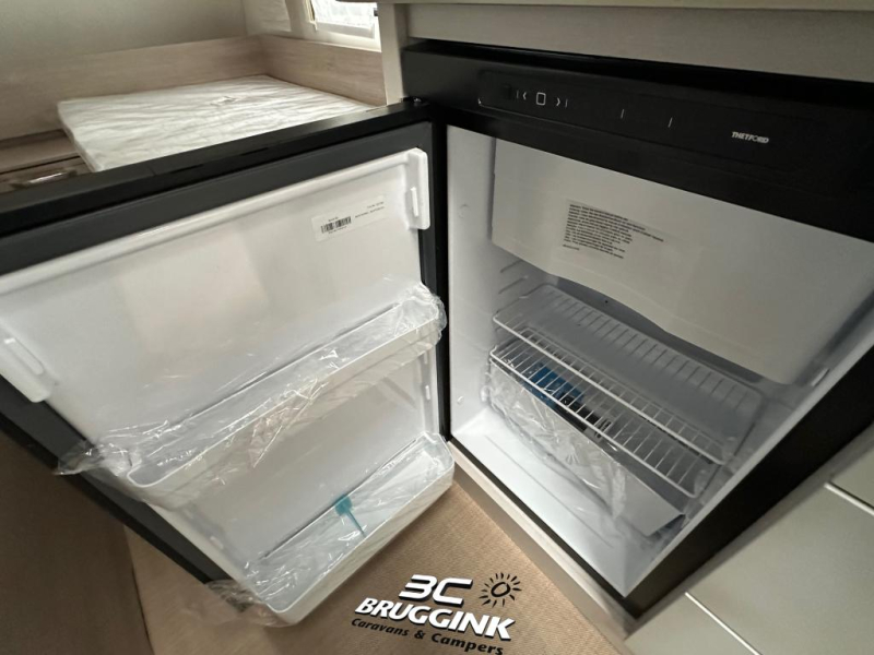 Bürstner Premio 460 TL ENKEL BED VLOERVERWARMING  foto: 7