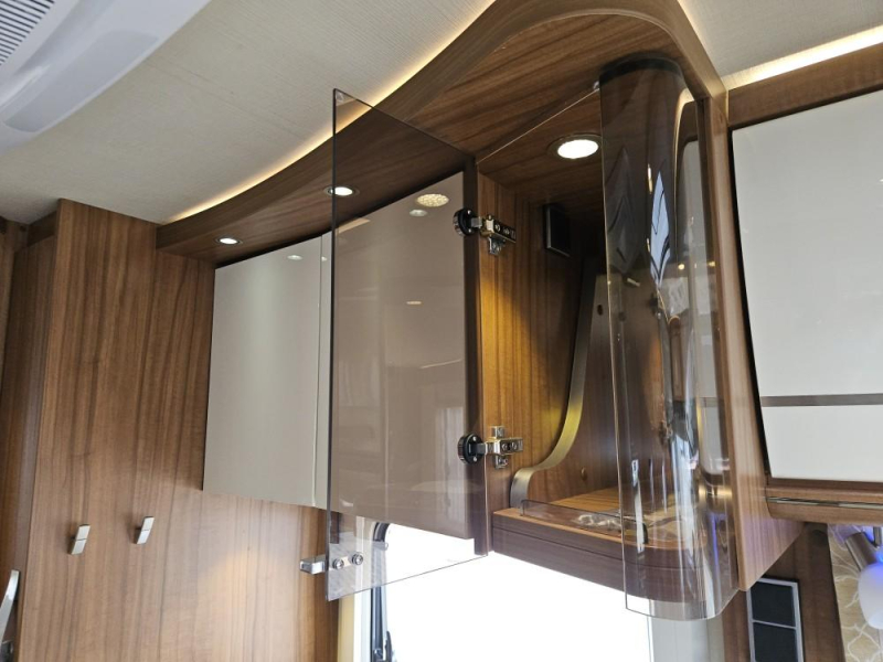 Hymer ML-I 630 Electric bike rack, awning photo: 15