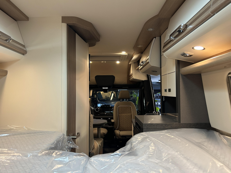 Malibu Genius 641 LE Mercedes Benz - Nieuw  foto: 12