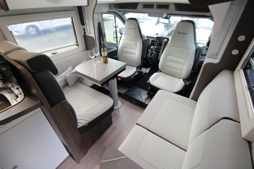 Benimar Cocoon 463 Nord hautokapp. foto: 5