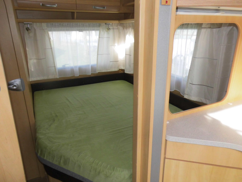 Dethleffs Camper 450 Mover! very neat! photo: 3