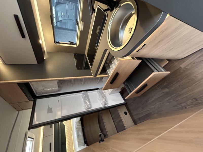 Knaus L!ve Ti 700 MEG Platinum Selection foto: 13