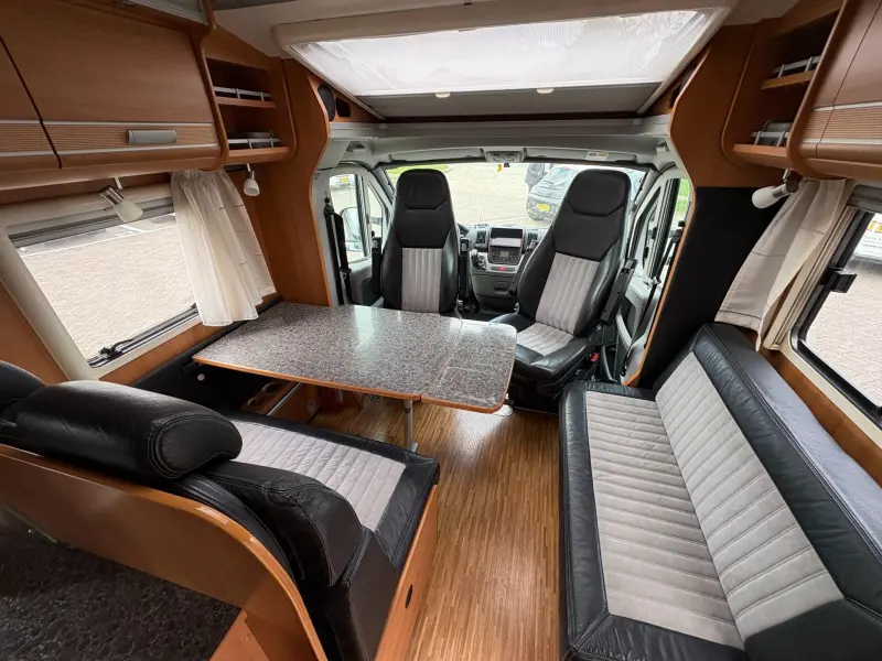 Dethleffs T6501 B Automaat  foto: 13