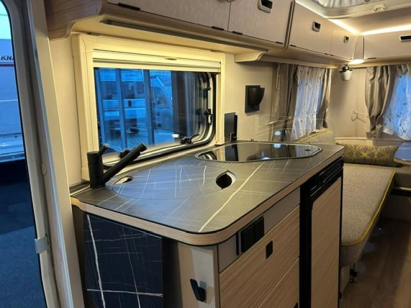 Eriba Touring Urban 540 Mover & luifel  foto: 6