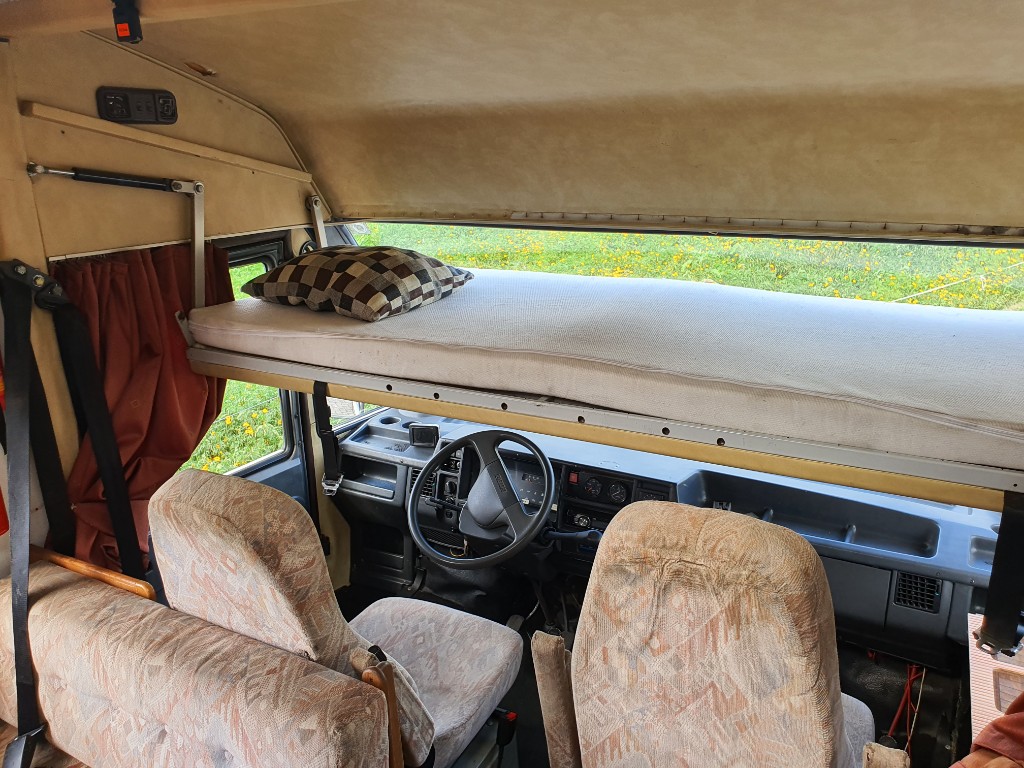 LMC Liberty 6500 Fiat 290 2.5 Turbo Diesel | Fixer-upper photo: 5