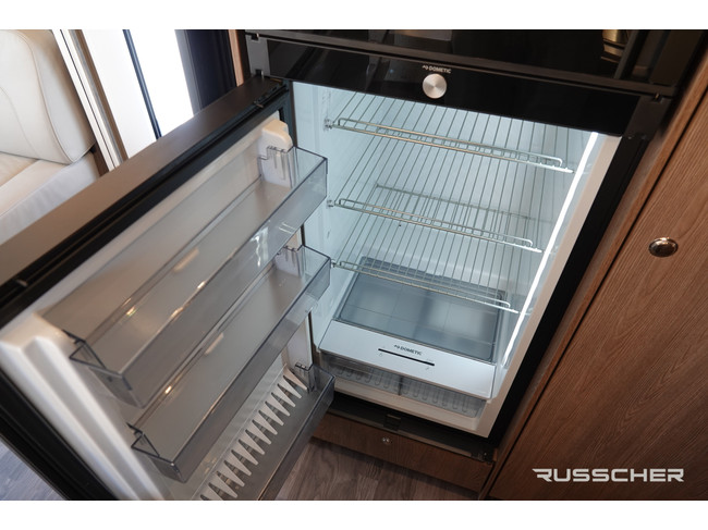 Morelo Home 82 LS Camas individuales | Sistema de nivelaci&oacute;n | Aire acondicionado de techo | Suspensi&oacute;n neum&aacute;tica | Bater&iacute;a de litio | Paneles solares foto: 12