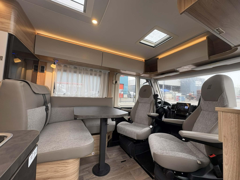 Hymer Exis-i 580 Geen Hefbed - 1e eigenaar  foto: 5