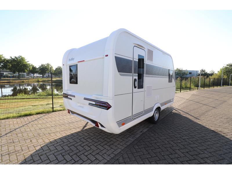 Hobby De Luxe 400 SFE MODEL 2026 - 1500KG - 662 