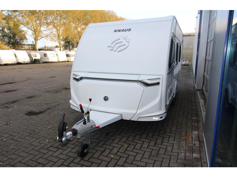 Knaus Sudwind Black Selection 420 QD Dwarsbed & Hoge koelkast!  foto: 4