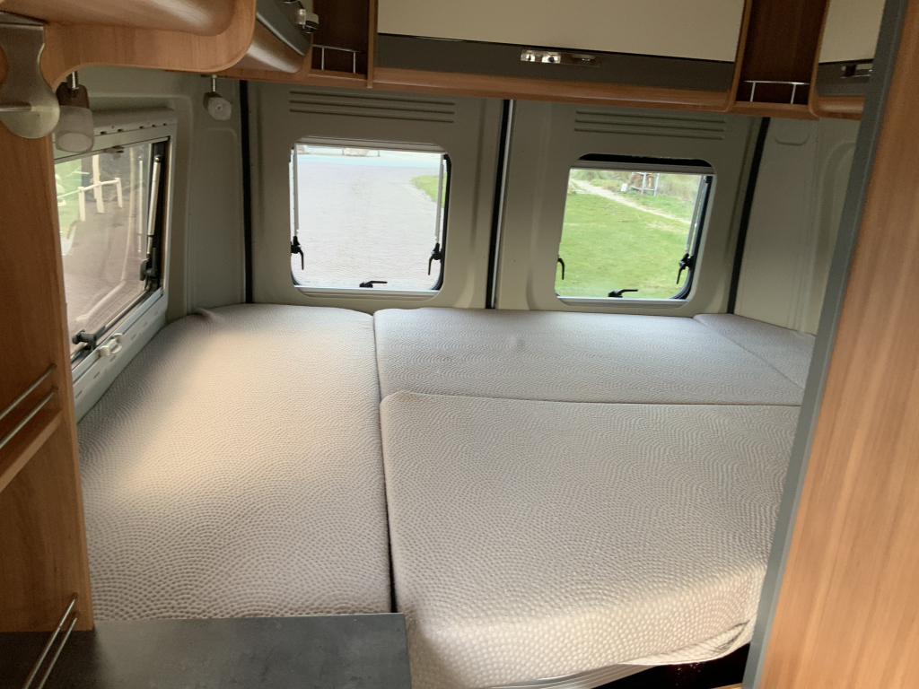 P&ouml;ssl Summit 600 Kastenwagen, 2.3 160 PS, mit Steuerkette, Querbett, Motorklimaanlage, Drehsitze, Bj. 2018 Camper centrum on the road Marum Foto: 6