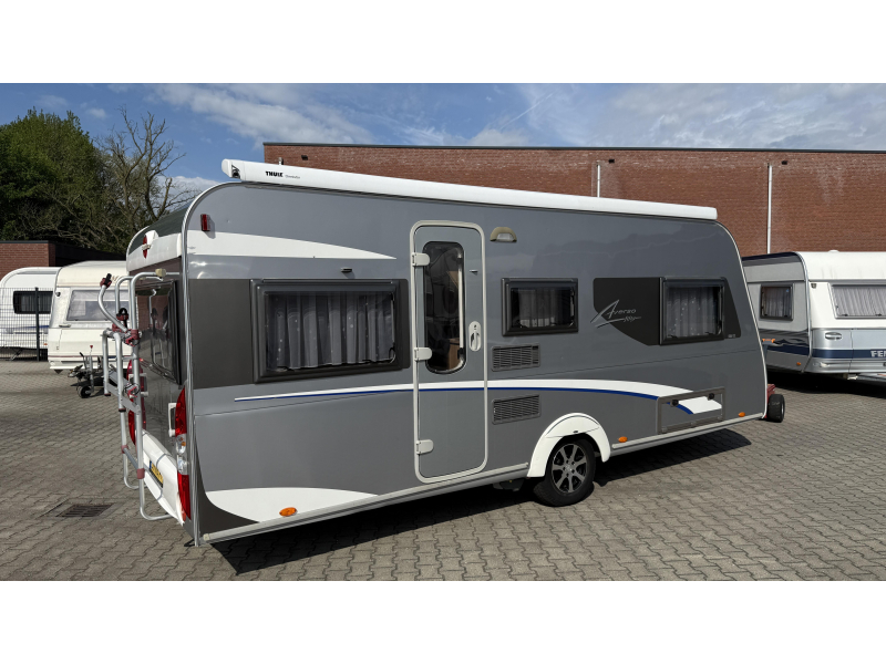Bürstner Averso Fifty 500 TL enkele bedden rondzit  foto: 13