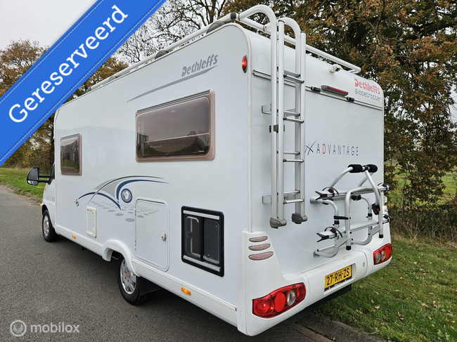 Dethleffs Advantage T 6611 Semi-integrated ☆Single beds☆ photo: 6