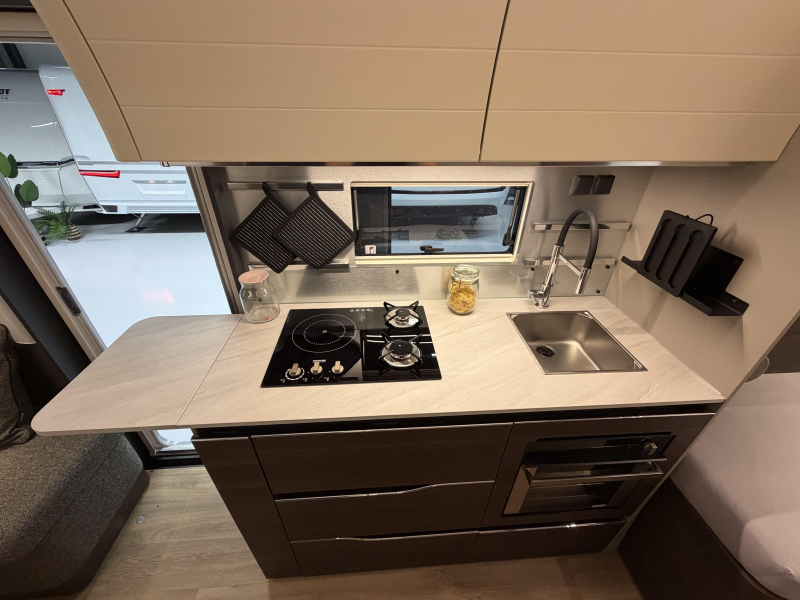 Adria Alpina Modelo 2027 foto: 13